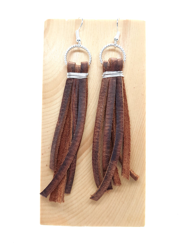 LONG TASSELS | RUSTIC BROWN