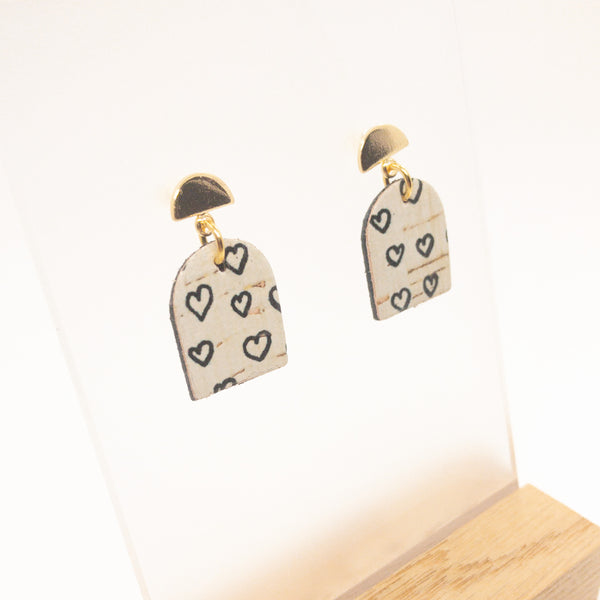 DAINTY CORK POST EARRINGS | BLACK HEARTS