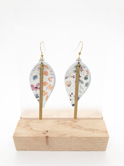 SMALL PINCH TOP EARRINGS | LIVING ON SUNSHINE