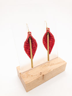 SMALL PINCH TOP EARRINGS | CHERRY RED